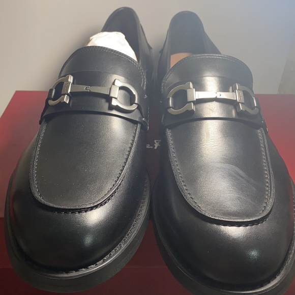 Salvatore Ferragamo Arlin Loafer Size 2 